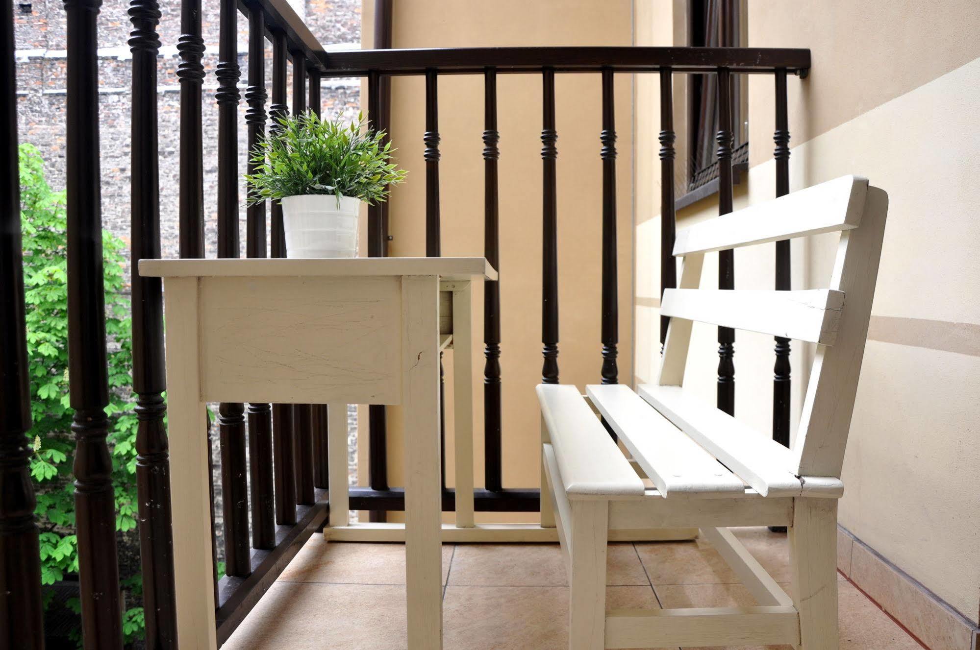 Happyguests Apartments Краков Экстерьер фото